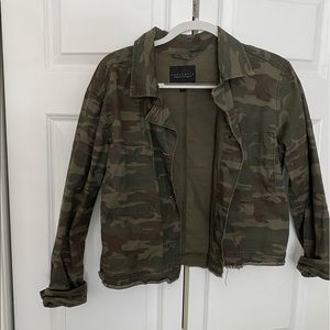 worn once sanctuary camo jacket